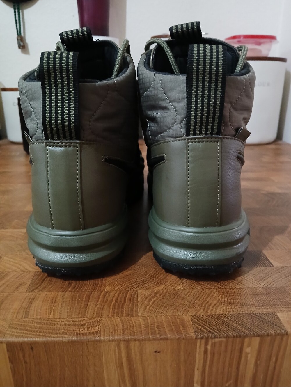 Nike Shoes - Picture 3 of 5